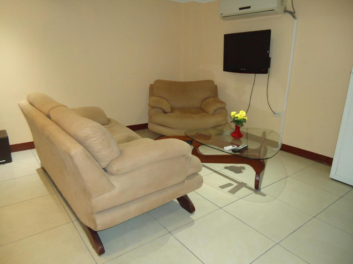 Hostaling Guayaquil Mercedes Exteriör bild
