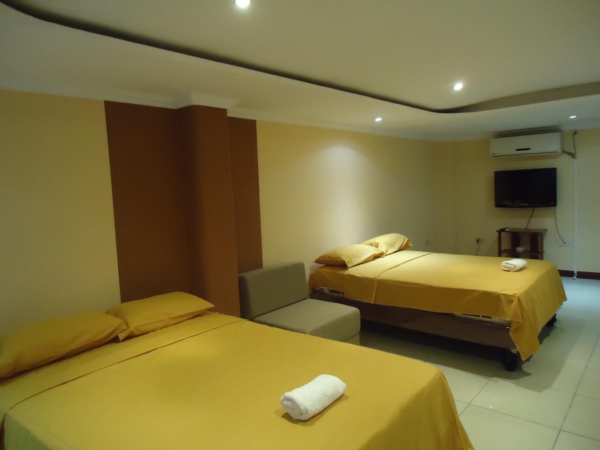 Hostaling Guayaquil Mercedes Exteriör bild